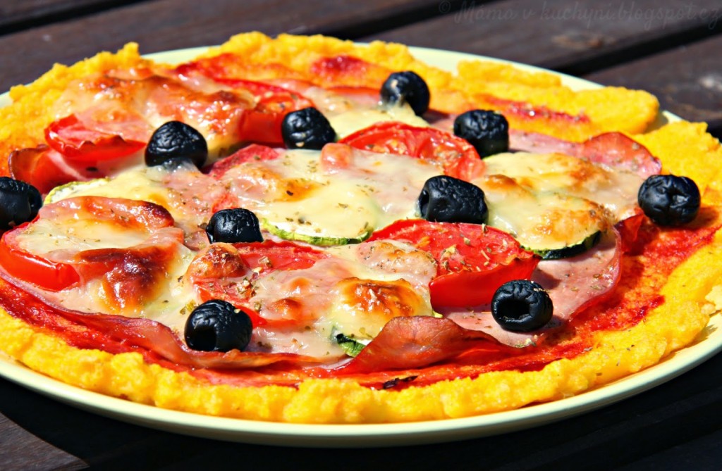 recept polentová pizza